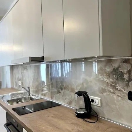 Appartamento Florents 1-bd Villa, Free Parking And Garden